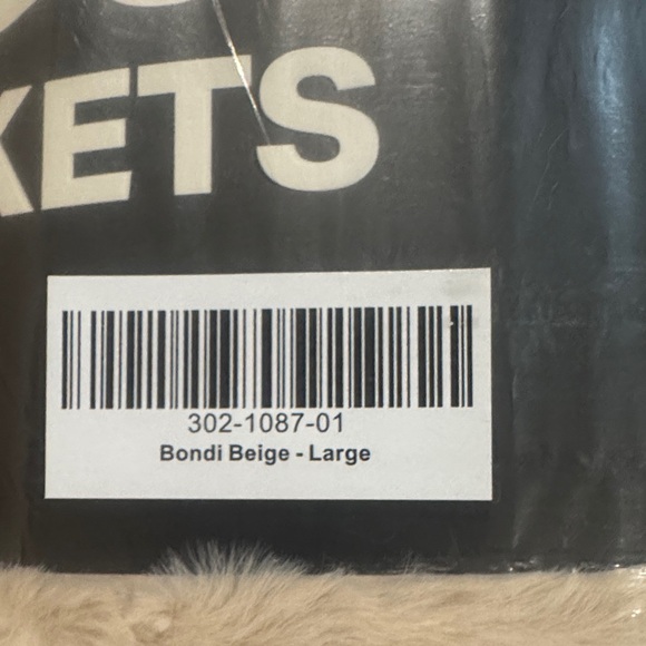 Lola Blankets Plush Throw/Blanket/Bondi Beige/Size L/NEW! NIB! SEALED! Serene!!! - Picture 5 of 16